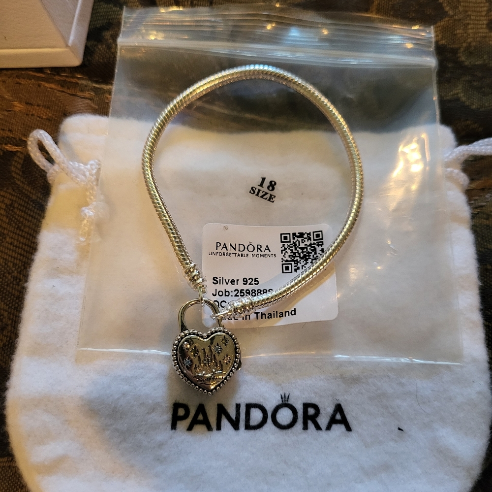 - Pandora  Disney castle with swarsowski bracelet  From Disney